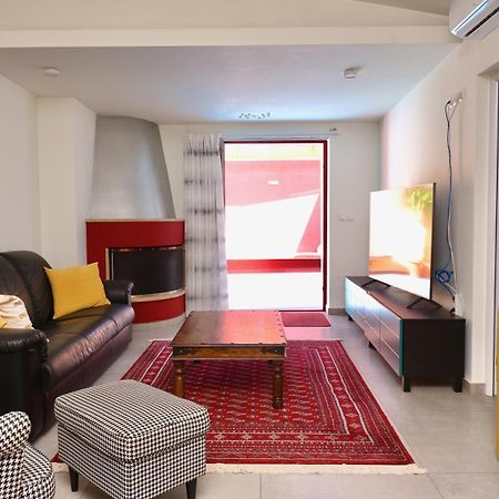 The Bordeaux Door Villa Aegina Exterior photo