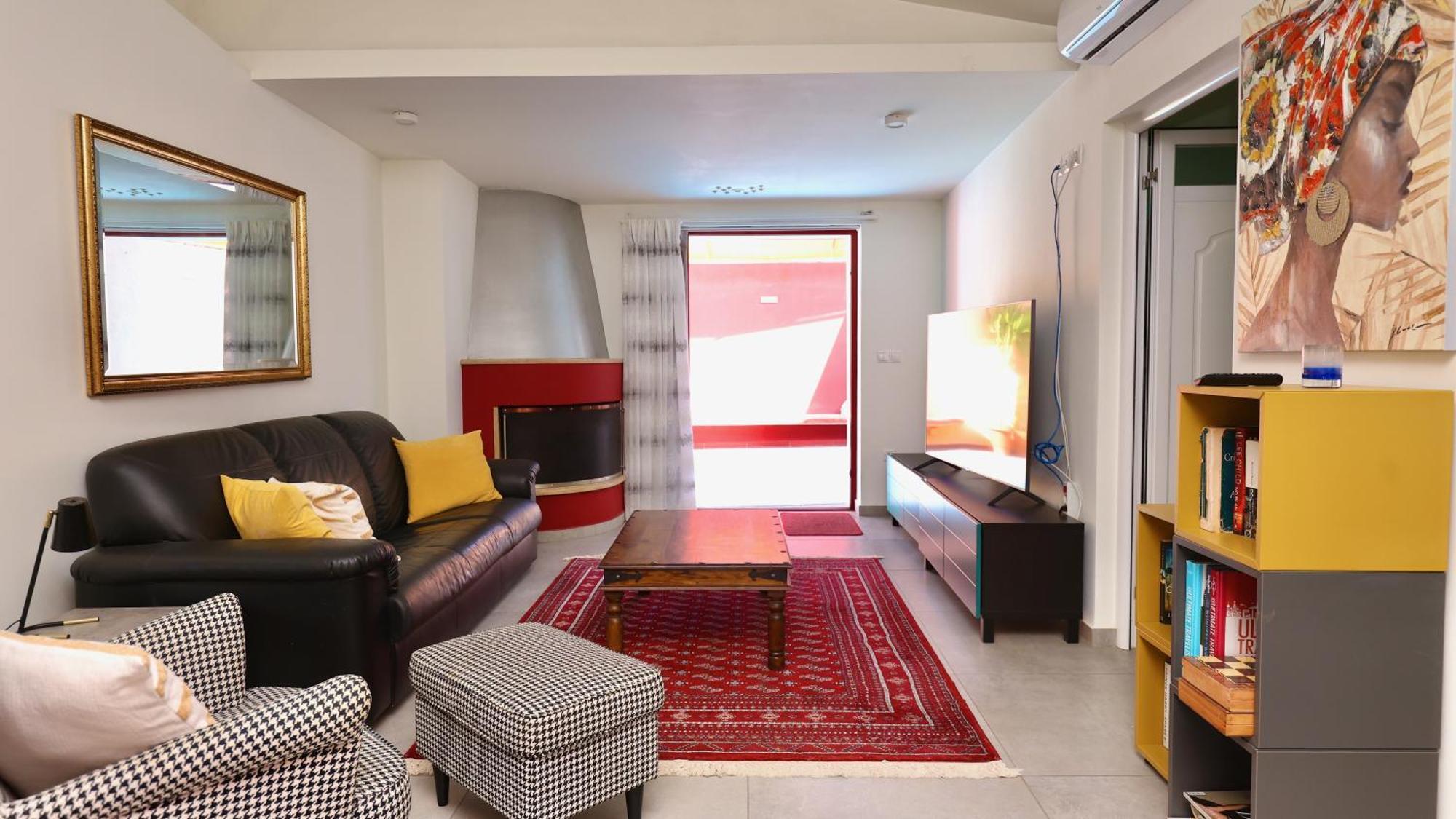 The Bordeaux Door Villa Aegina Exterior photo